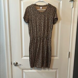 Old Navy Leopard Print Women's cinch waist Dress size s never